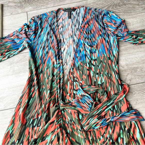 BCBGMAXAZRIA WOMEN’S ADELE WRAP DRESS LIGHT LARKSPUR BLUE COMBO - Picture 11 of 15
